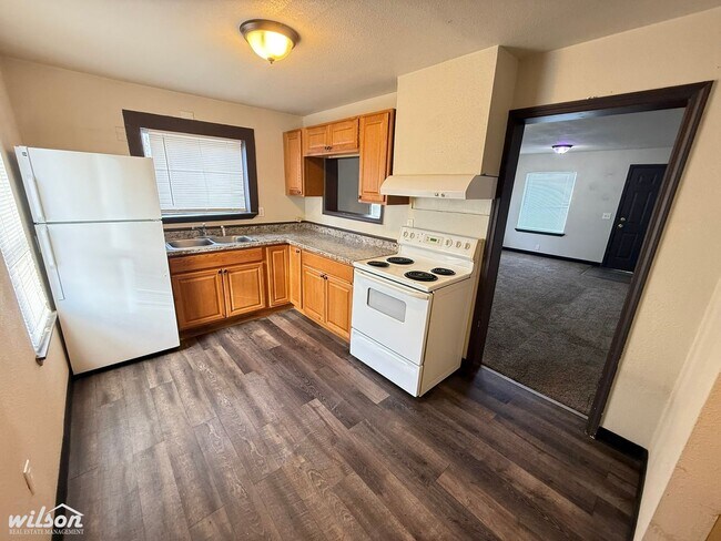 Foto del edificio - Quiet 2-Bedroom Home Along Hwy 12 – Large Yard