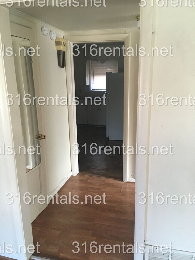 Foto del edificio - 704 N High St