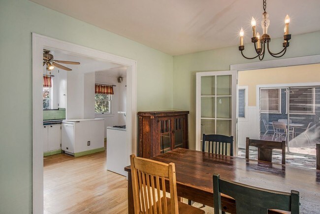 Building Photo - Charming 3 bed/2 bath home in Bixby Knolls