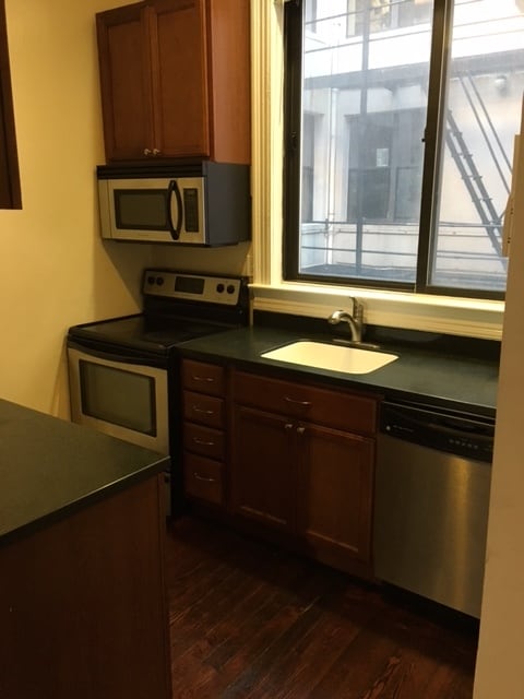 Building Photo - 2104 O St NW