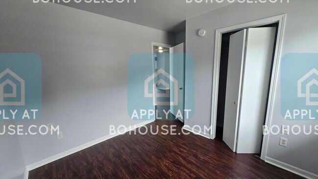 Foto del edificio - 600-610 OLDFATHER ST