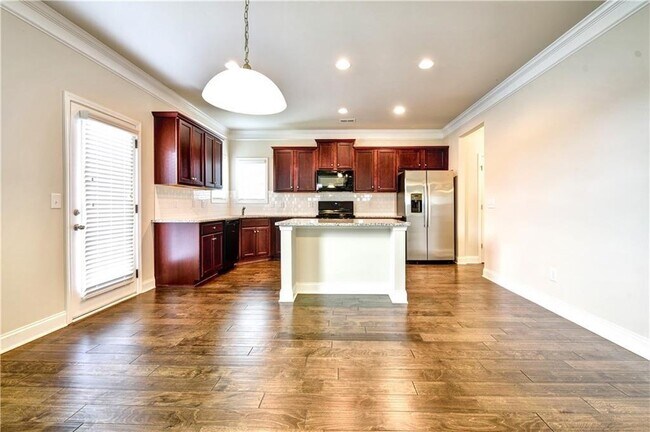 Foto del edificio - 5193 Woodline View Ln