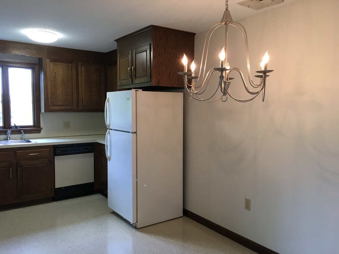 Large eat in kitchen! - 54 Oak St