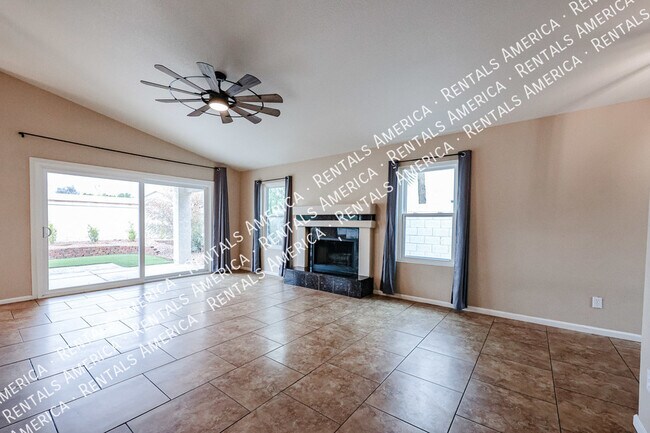 Building Photo - 15838 S 33rd Pl