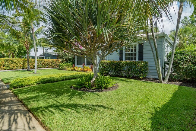 Building Photo - 405  31st Street  West Palm Beach Fl 33407