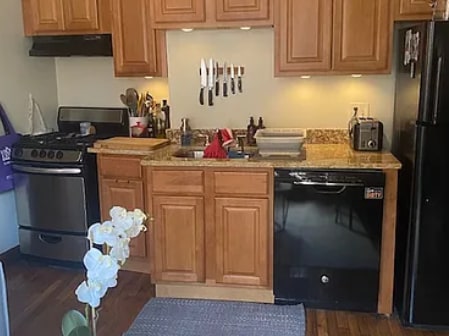 *Pictures are representative samples of the advertised unit. In some cases, the actual units you tou - 112 Queensberry St