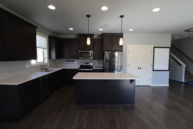 Foto del edificio - 7020 Dorchuck Rd
