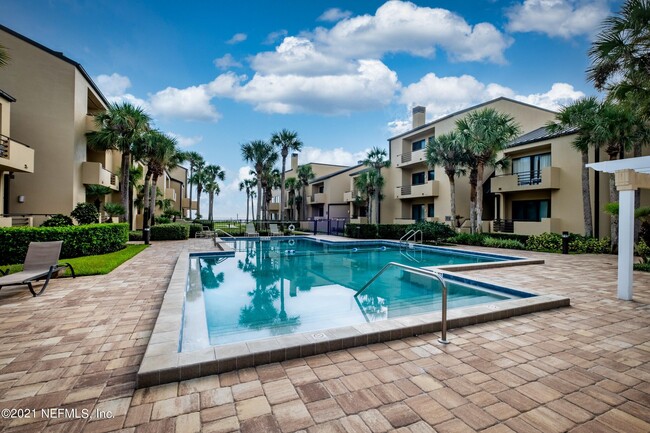 Building Photo - 804 Spinnakers Reach Dr
