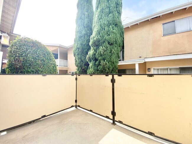 Foto del edificio - 1320 S Ridgeley Dr