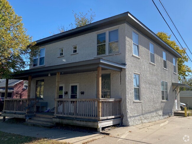 Building Photo - 718 Saint Andrew St