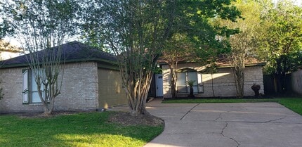 Building Photo - 15111 Paso Real Dr