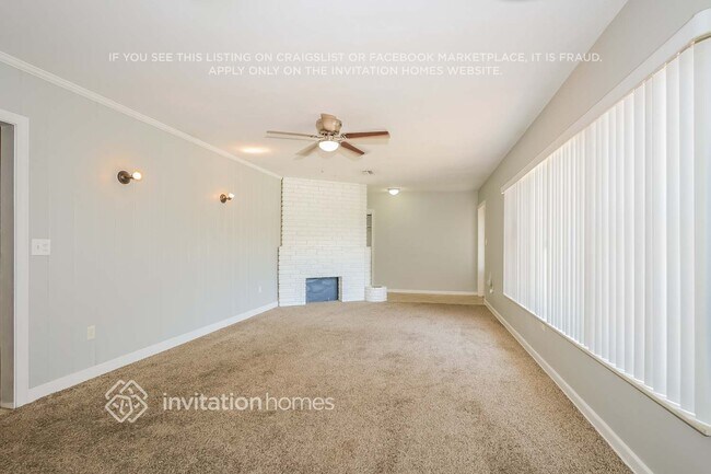 Building Photo - 1901 Carissa Rd