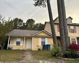 Building Photo - 8303 Mountain Pass