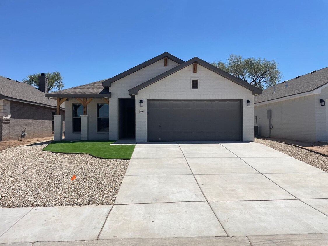 BRAND NEW Bell Farms 4 Bedroom Ready to House Rental in Lubbock