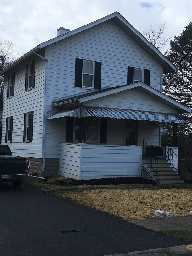 Primary Photo - 913 Dudley Ave,