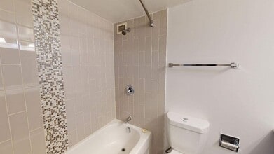 Interior Photo - Avalon Park
