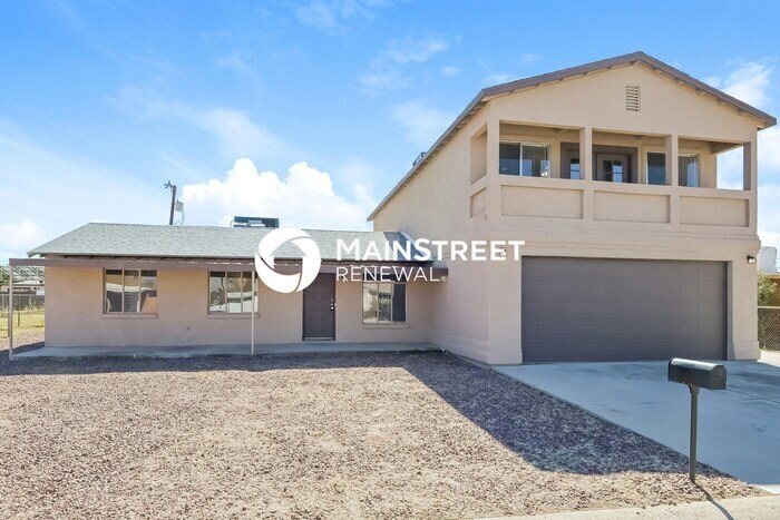 Foto principal - 6 Bedroom Pet-Friendly Home in Tucson, AZ ...