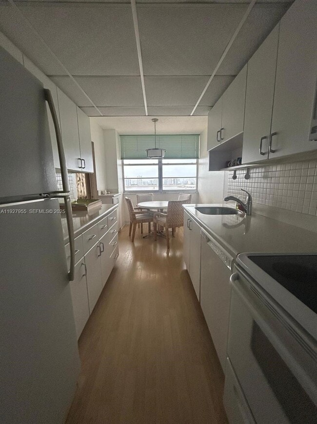 Foto del edificio - 251 174th St