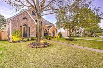 Building Photo - 1914 Sand Hollow Ln