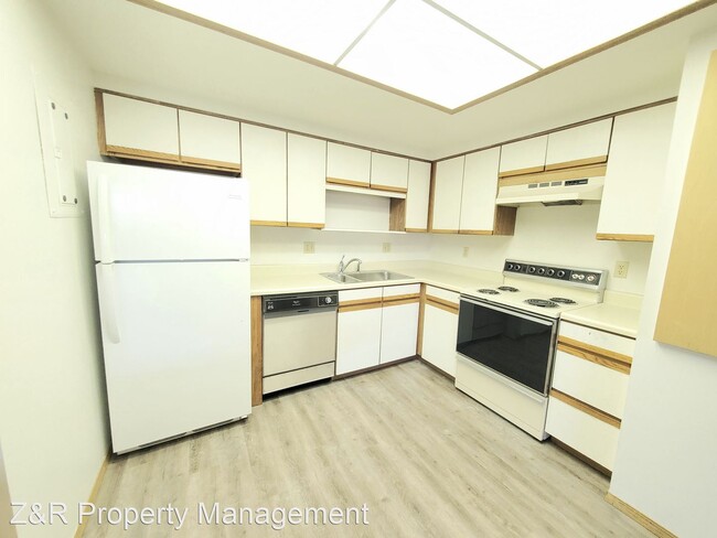 Building Photo - 2 br, 1 bath House - 6430 McNichols Court
