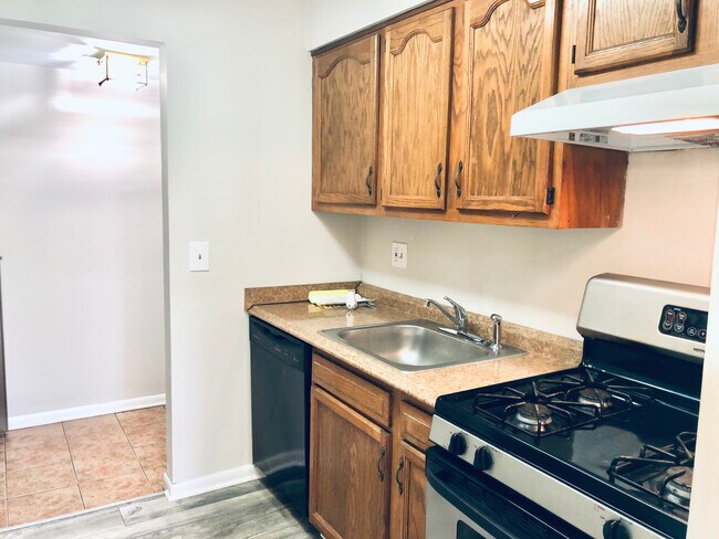 Foto del edificio - 6091 Majors Ln