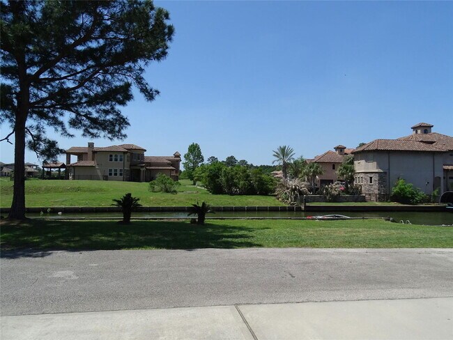 Building Photo - 63 Regency Pt