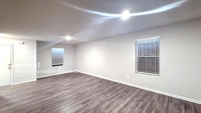 Foto del edificio - 4207 Park Ave