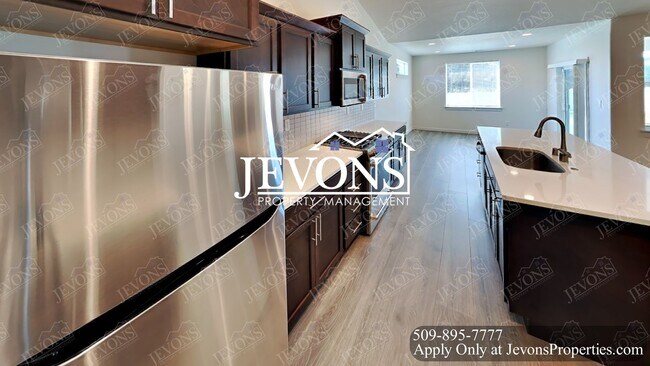 Building Photo - Welcome home! Come and experience the char...