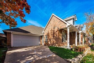 Building Photo - 555 Southridge Way