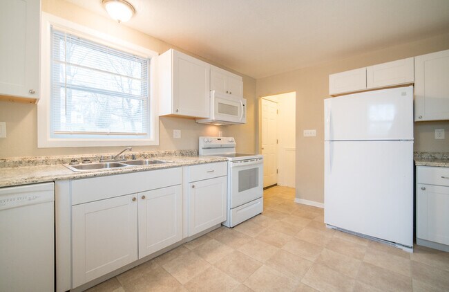 Foto del edificio - 14220 Ridgewood Rd