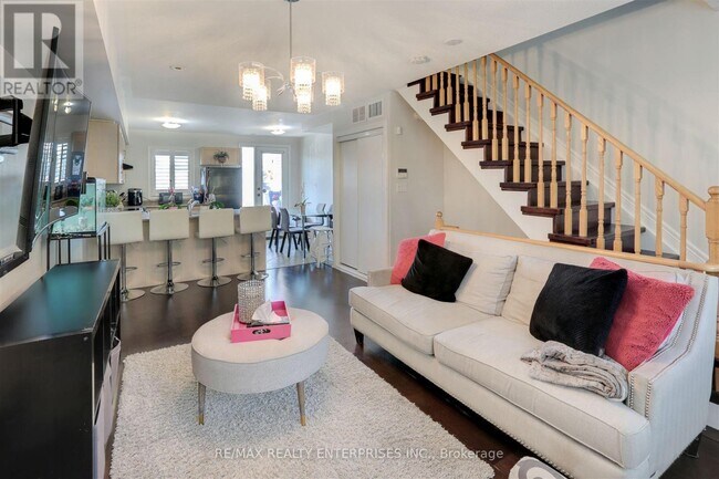 Photo du bâtiment - 202 Wiltshire Ave