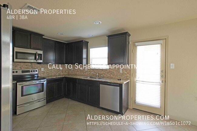 Building Photo - 864 Foxfire-