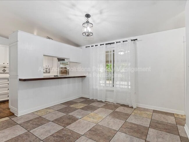 Foto del edificio - 2100 Theckston Rd