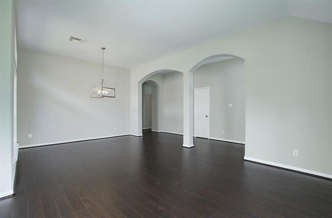 Building Photo - 11219 32nd Ave N