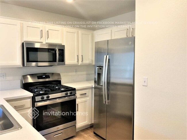 Building Photo - 539 Eresma St