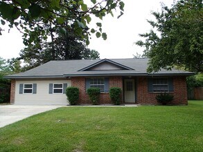 Building Photo - 341 Audubon Dr