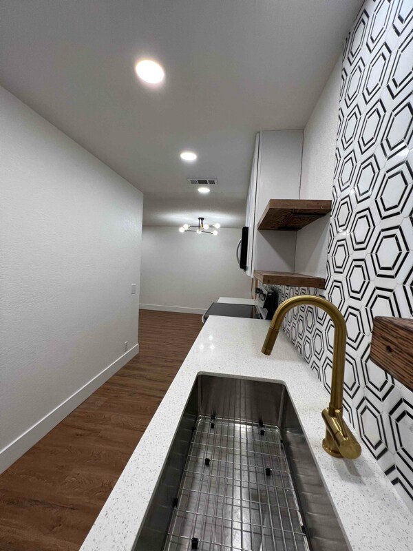 Foto del edificio - 680 N Ashurst Ct