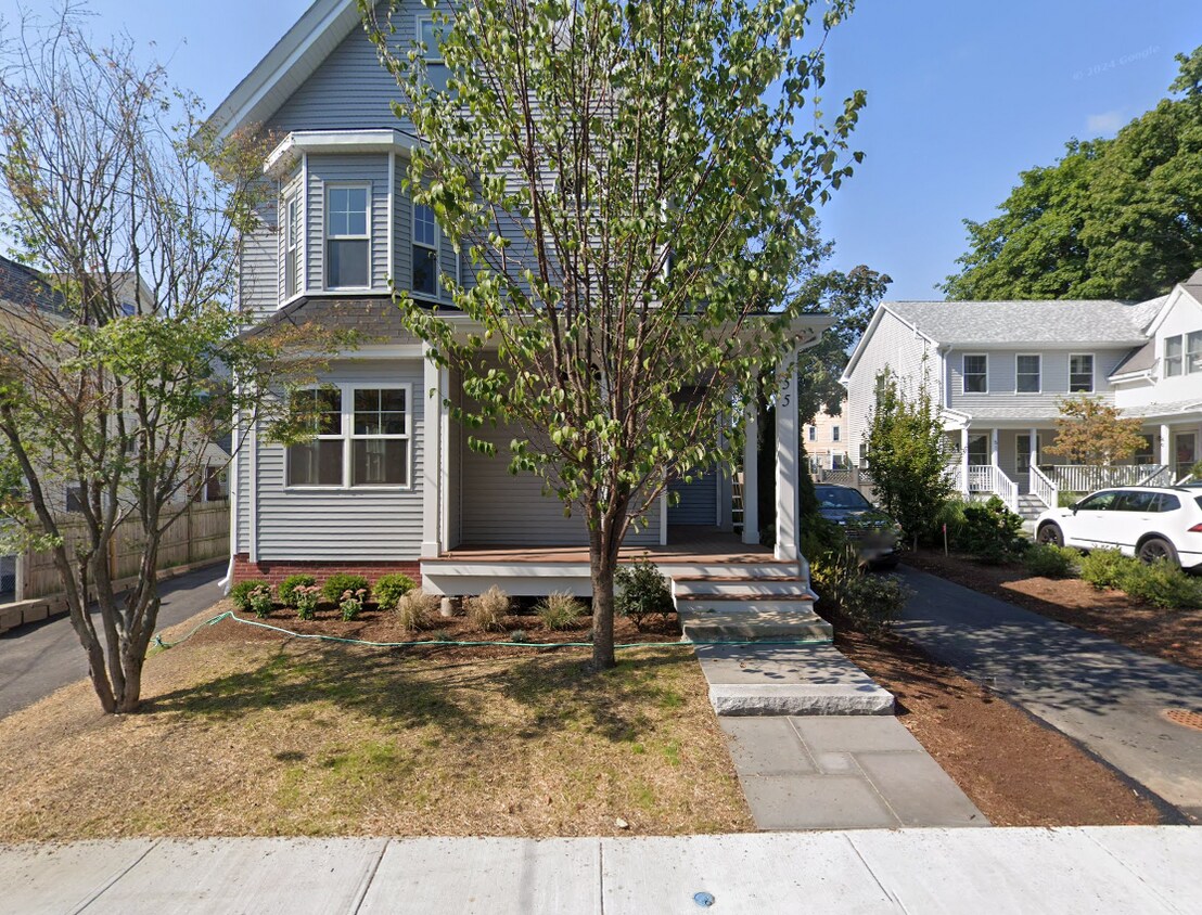 Primary Photo - 55 Phillips St