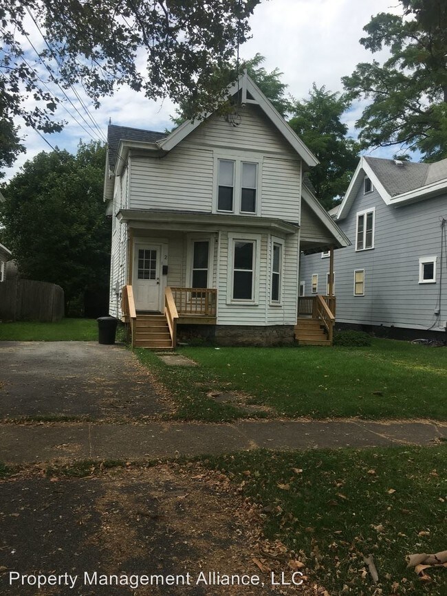 Foto del edificio - 709 Milton Ave