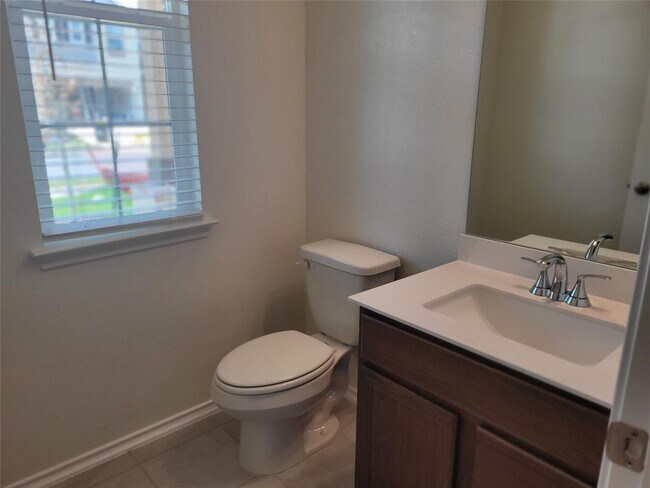 Building Photo - 4465 Acerno St