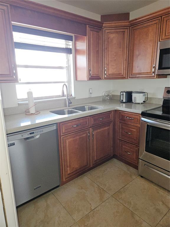 Foto del edificio - 9441 Live Oak Plz