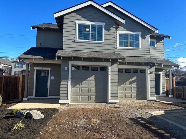 Foto del edificio - 61524 SE Jennifer Ln