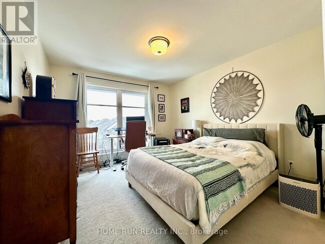 Photo du bâtiment - 572 Labrador Cres