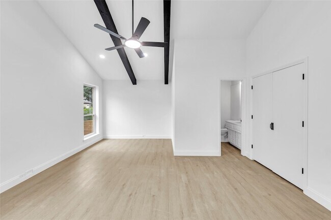 Building Photo - 13826 Wooded Creek Ct