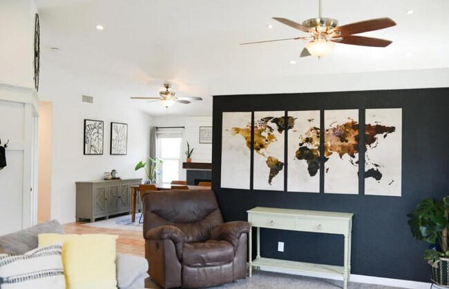 Foto del edificio - 3135 Fairmont Dr