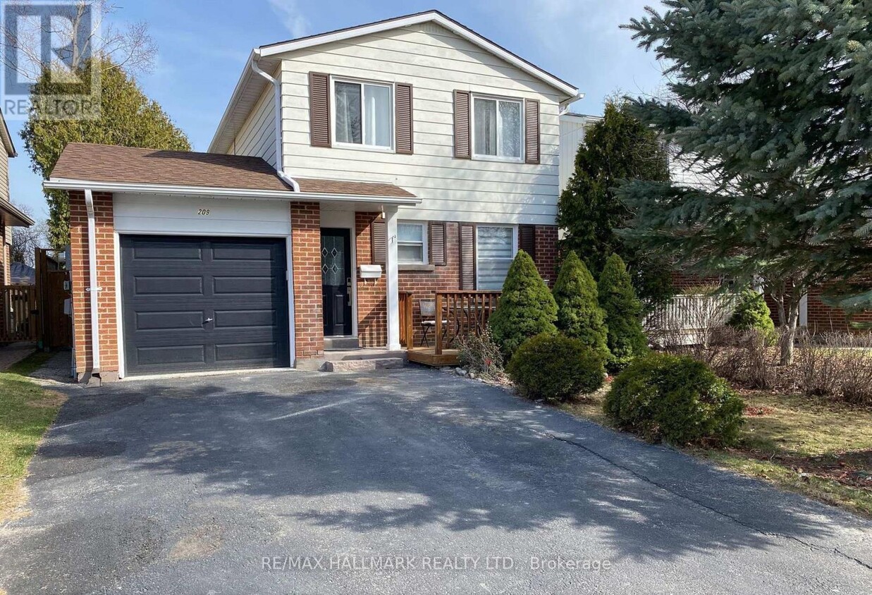 Photo principale - 209 Hodgson Dr