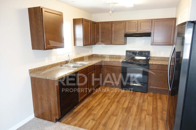 Foto del edificio - Charming Three Bedroom, Two Bathroom Cooli...