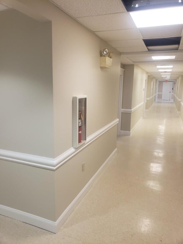 Building Photo - 811 W Coomer St