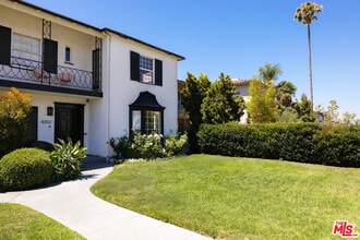 Building Photo - 4002 W Adams Blvd