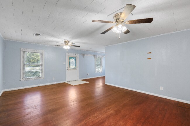 Foto del edificio - 1401 Springdale St